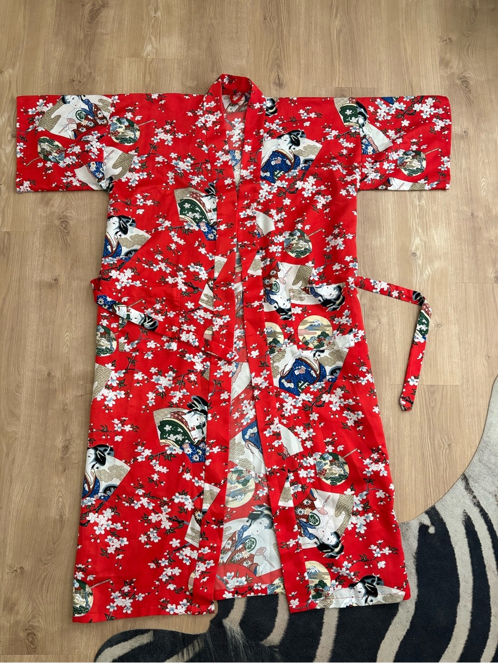 Vtg women’s Red Floral Kimono